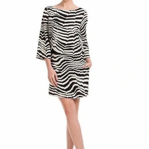 Trina Turk | women’s Zebra bell sleeve dress | EUC | Size 0